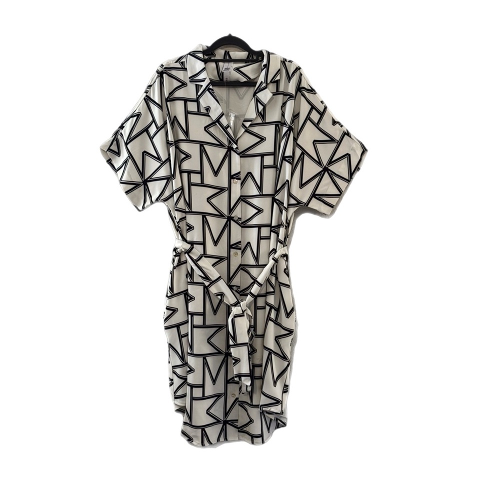 Chic Black and White Patterned Midi Dress